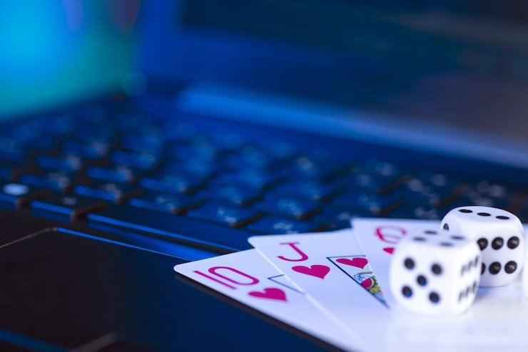 Pengguna memeriksa nominal deposit akun